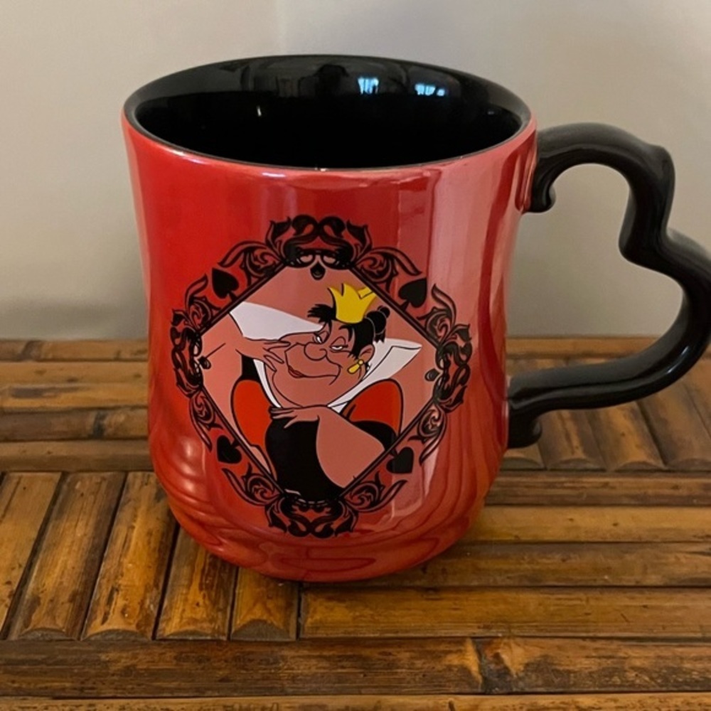 Disney Queen of Hearts Mug‎